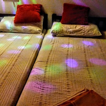 Marari Nadiya Otel Mararikulam Oda fotoğraf